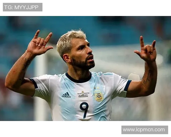 阿圭罗独特罗圈腿技巧解析 球场上的魔术师如何征服世界