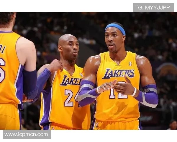 高帮鞋下的巅峰之王：足球界飒爽登场